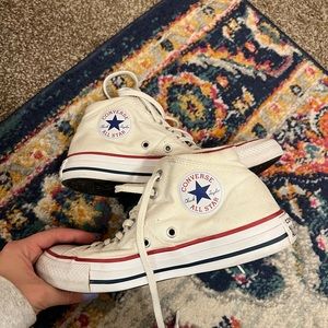 Cream midi converse